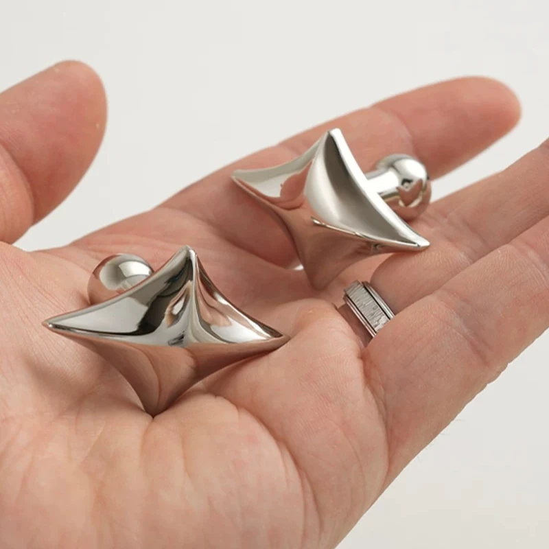 Tiradores de armario antiguos  - Unique Furniture Hardware reseña y precio