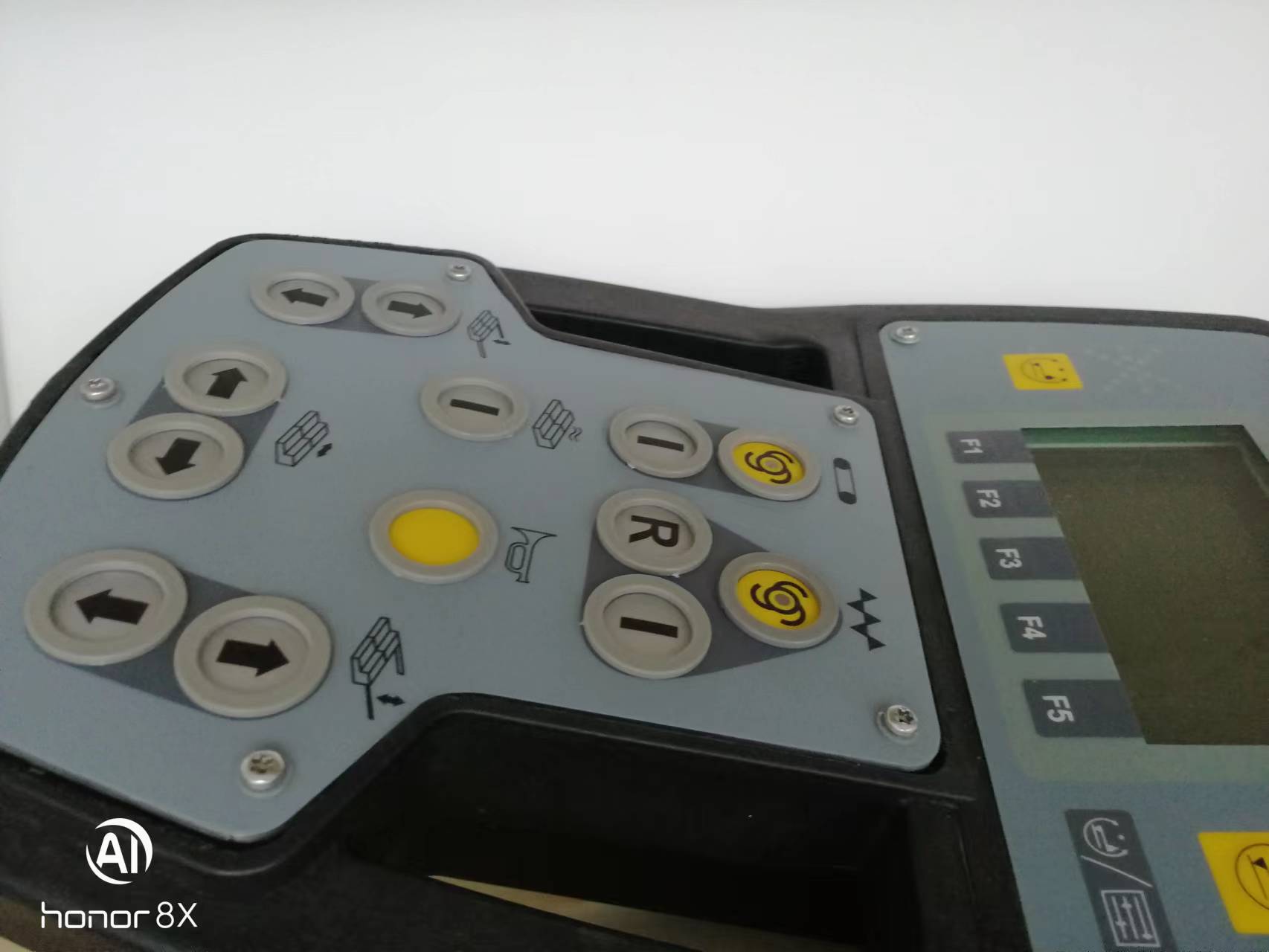 Panel de Control Lateral de Al - Furniture Quality Control reseña y precio
